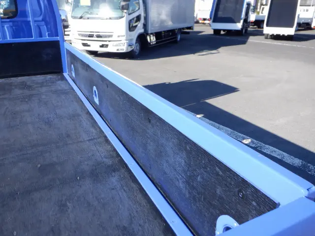 いすゞ エルフ TKG-NKR85A(2WD)の写真10