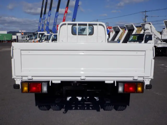 いすゞ エルフ TKG-NKR85A(2WD)の写真11