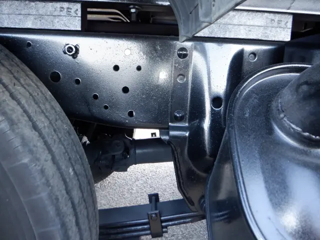 いすゞ エルフ TKG-NKR85A(2WD)の写真14