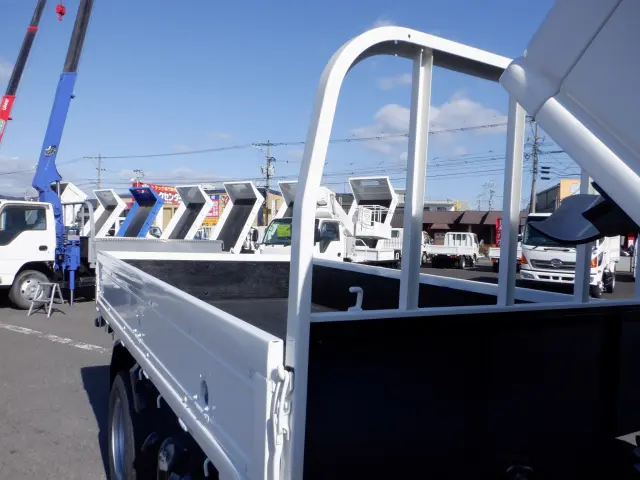 いすゞ エルフ TKG-NKR85A(2WD)の写真22