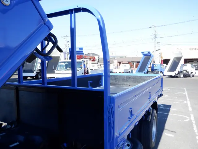 いすゞ エルフ TKG-NKR85A(2WD)の写真23