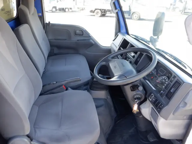 いすゞ エルフ TKG-NKR85A(2WD)の写真31