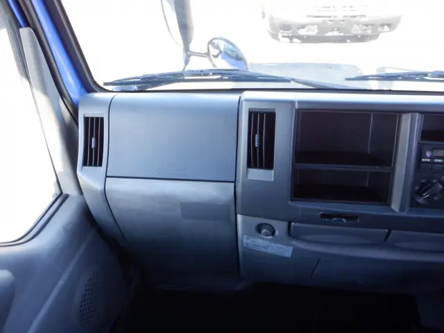 いすゞ エルフ TKG-NKR85A(2WD)の写真34