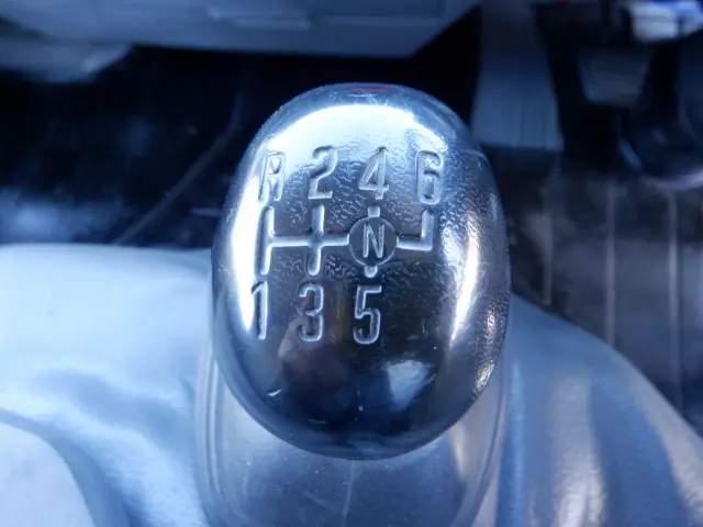 いすゞ エルフ TKG-NKR85A(2WD)の写真36