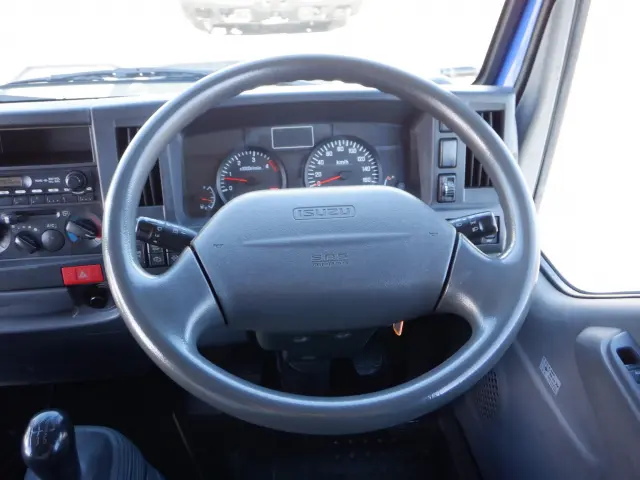 いすゞ エルフ TKG-NKR85A(2WD)の写真38