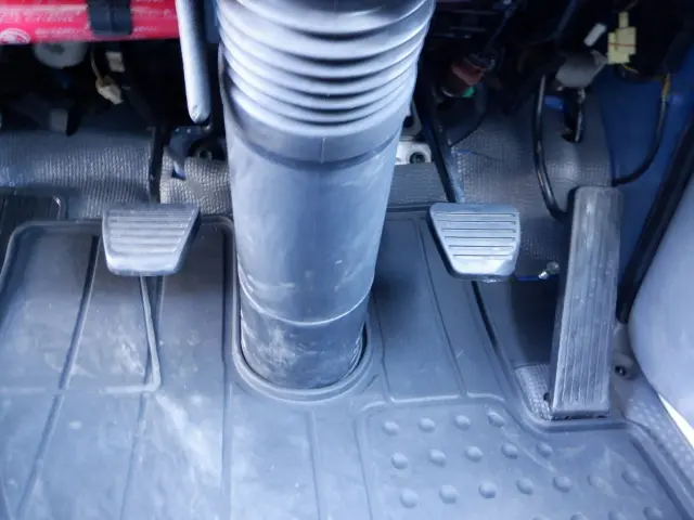 いすゞ エルフ TKG-NKR85A(2WD)の写真39