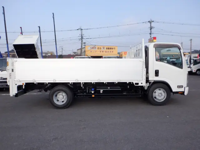 いすゞ エルフ 2RG-NPR88YN(2WD)の写真14