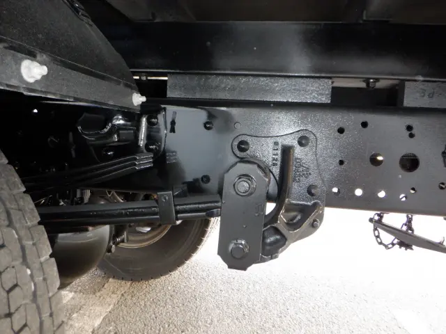 いすゞ エルフ 2RG-NPR88YN(2WD)の写真24