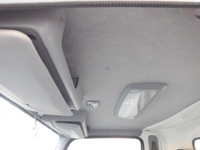 いすゞ エルフ 2RG-NPR88YN(2WD)の写真31