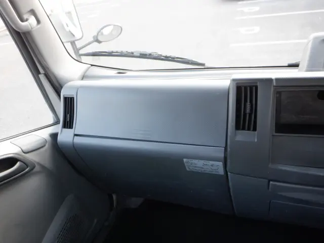いすゞ エルフ 2RG-NPR88YN(2WD)の写真37