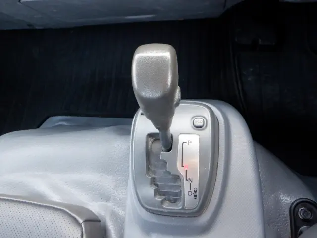 いすゞ エルフ 2RG-NPR88YN(2WD)の写真39