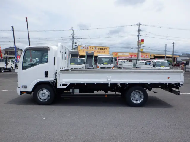 いすゞ エルフ 2RG-NPR88YN(2WD)の写真11