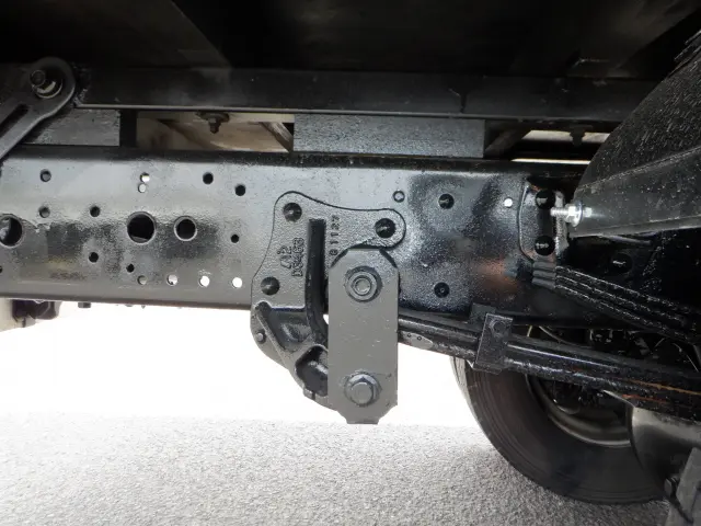 いすゞ エルフ 2RG-NPR88YN(2WD)の写真15
