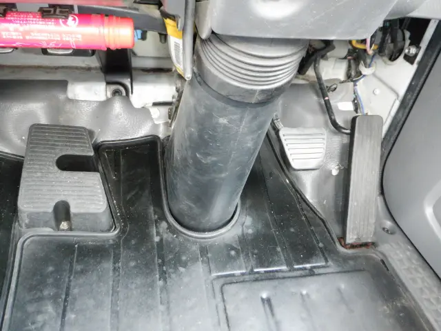 いすゞ エルフ 2RG-NPR88YN(2WD)の写真37