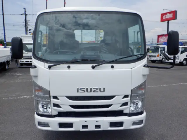 いすゞ エルフ 2RG-NMR88AR(2WD)の写真4