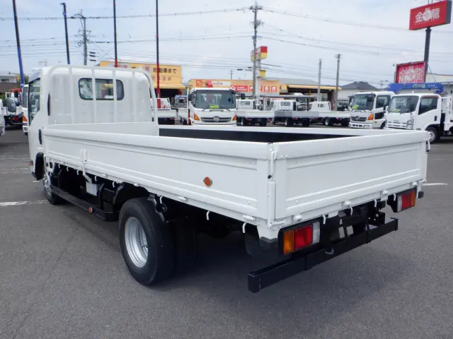 いすゞ エルフ 2RG-NMR88AR(2WD)の写真6