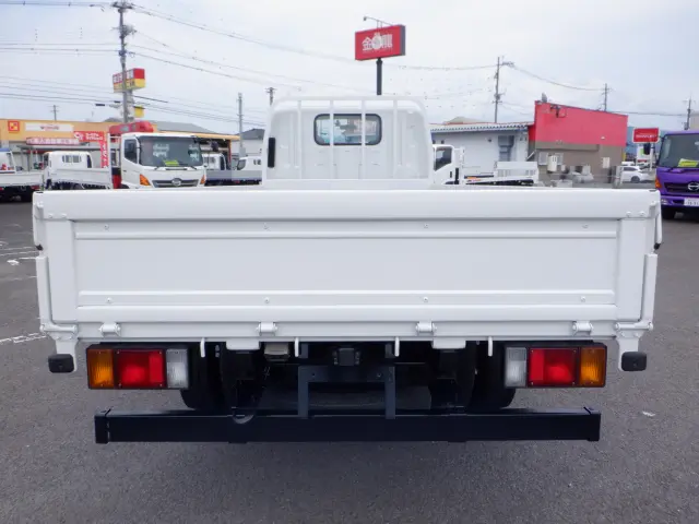 いすゞ エルフ 2RG-NMR88AR(2WD)の写真11