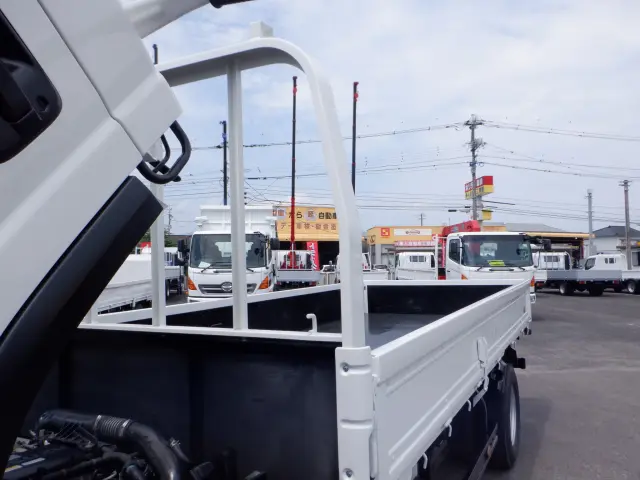いすゞ エルフ 2RG-NMR88AR(2WD)の写真23