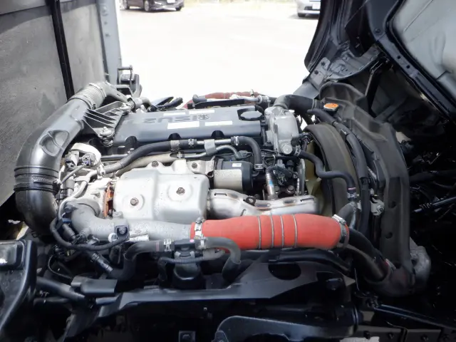 いすゞ エルフ 2RG-NMR88AR(2WD)の写真24