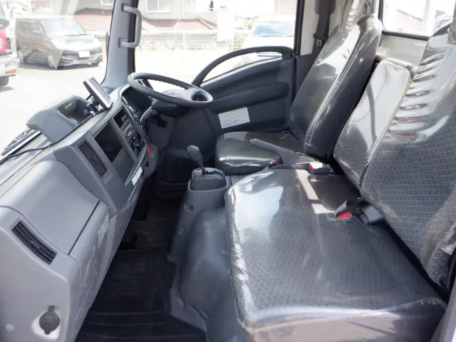いすゞ エルフ 2RG-NMR88AR(2WD)の写真31