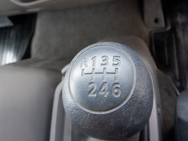 ＵＤ コンドル TKG-MK38L(2WD)の写真36