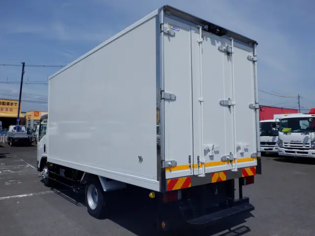 いすゞ エルフ TPG-NPR85AN(2WD)の写真6