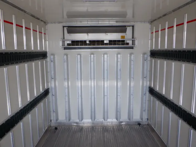 いすゞ エルフ TPG-NPR85AN(2WD)の写真10