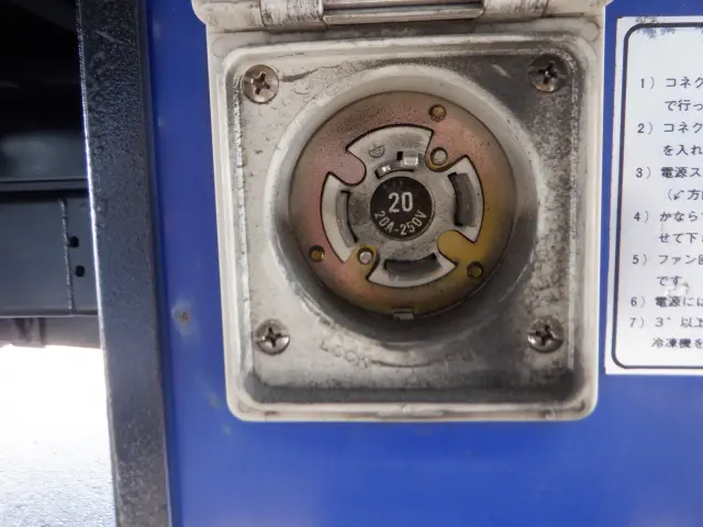 いすゞ エルフ TPG-NPR85AN(2WD)の写真15