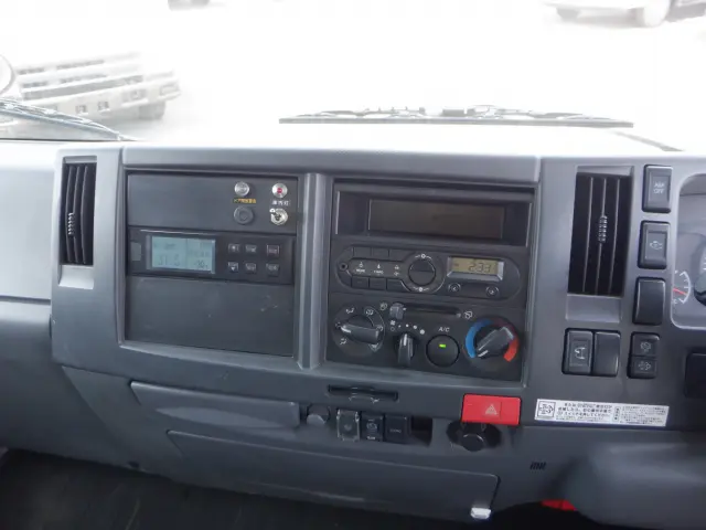 いすゞ エルフ TPG-NPR85AN(2WD)の写真43