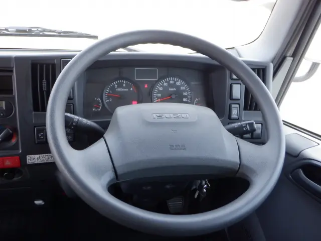 いすゞ エルフ TPG-NPR85AN(2WD)の写真46
