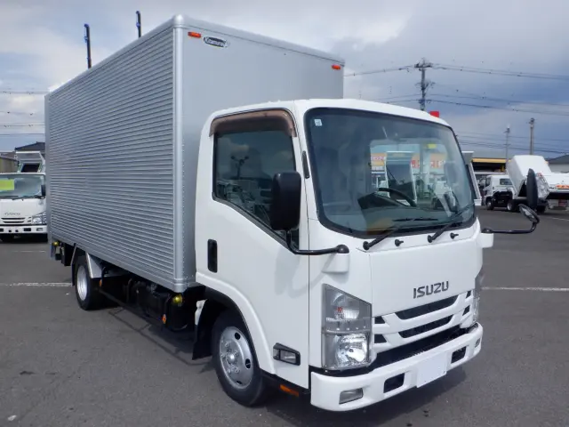 いすゞ エルフ TRG-NMR85AN(2WD)の写真5