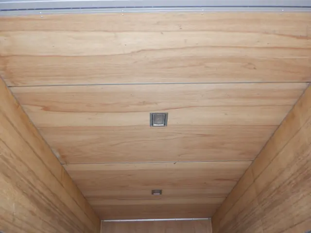 いすゞ エルフ TRG-NMR85AN(2WD)の写真7