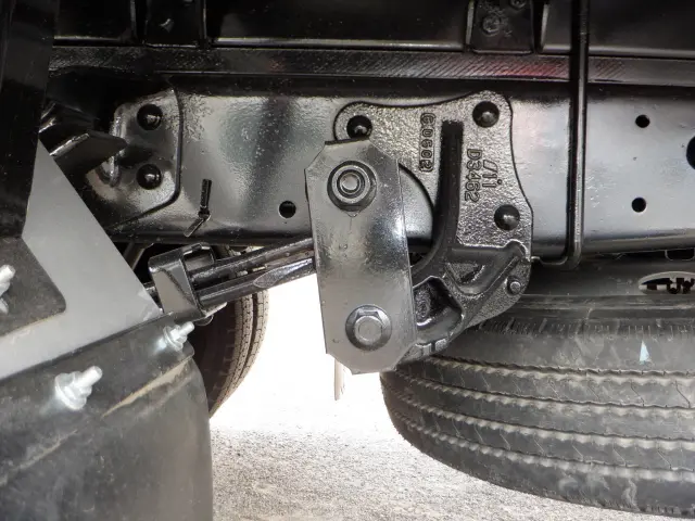 いすゞ エルフ TRG-NMR85AN(2WD)の写真22