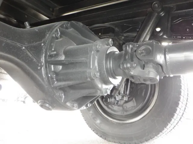 いすゞ エルフ TRG-NMR85AN(2WD)の写真23