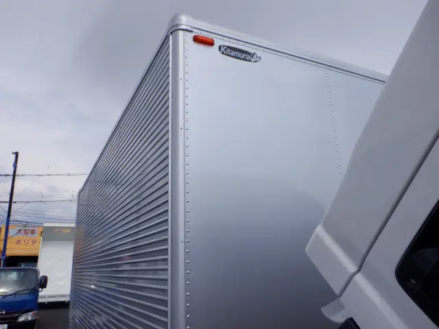 いすゞ エルフ TRG-NMR85AN(2WD)の写真27