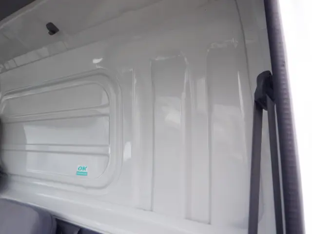 いすゞ エルフ TRG-NMR85AN(2WD)の写真40