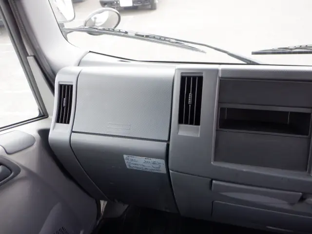 いすゞ エルフ TRG-NMR85AN(2WD)の写真41