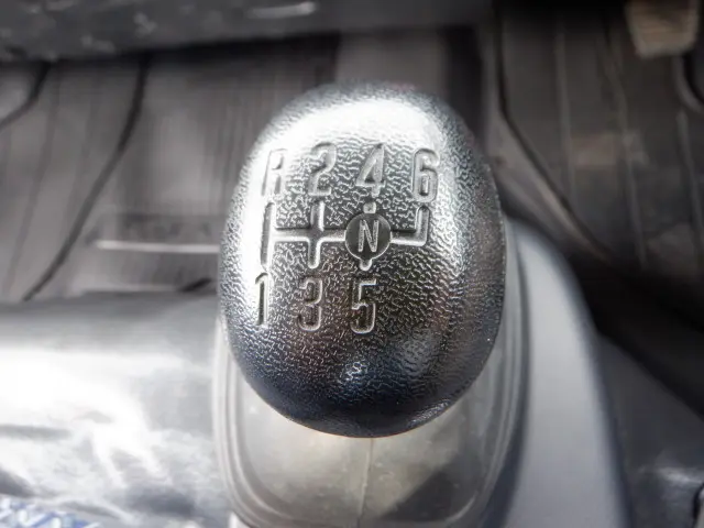 日産 アトラス 2RG-APR88AN(2WD)の写真43