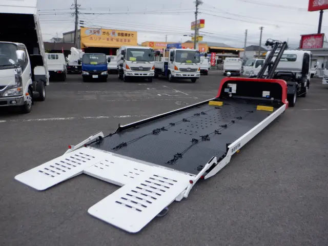 いすゞ エルフ TRG-NPR85AN(2WD)の写真2