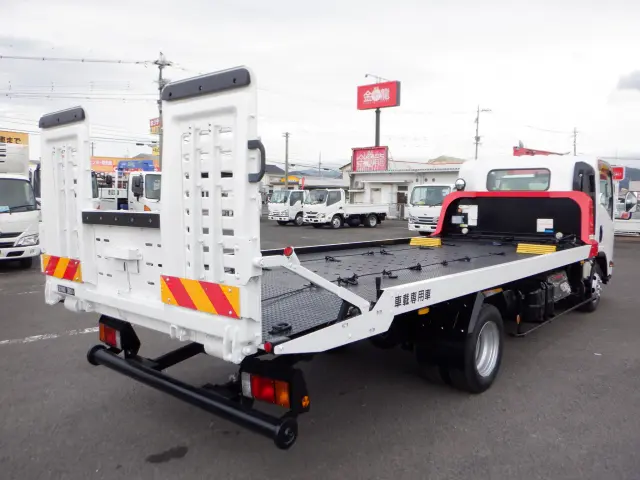いすゞ エルフ TRG-NPR85AN(2WD)の写真3