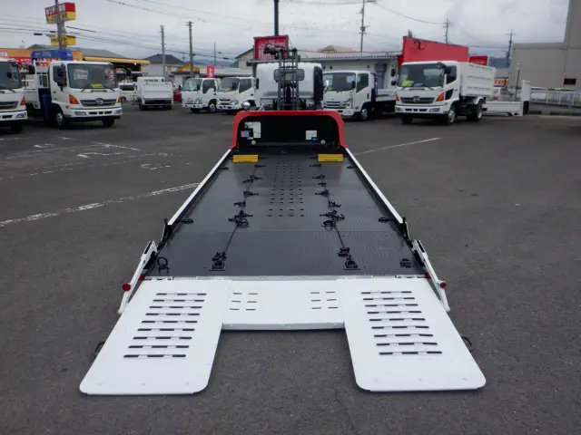 いすゞ エルフ TRG-NPR85AN(2WD)の写真4