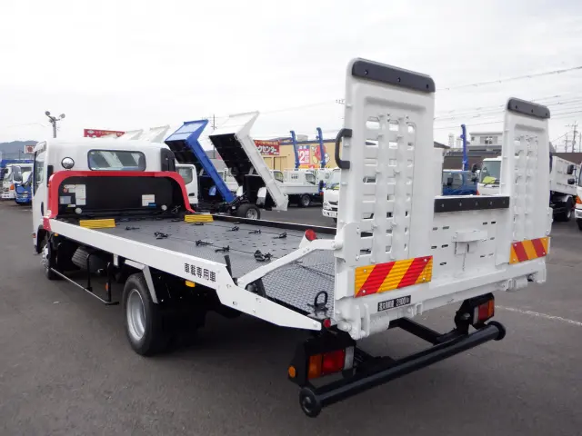 いすゞ エルフ TRG-NPR85AN(2WD)の写真8