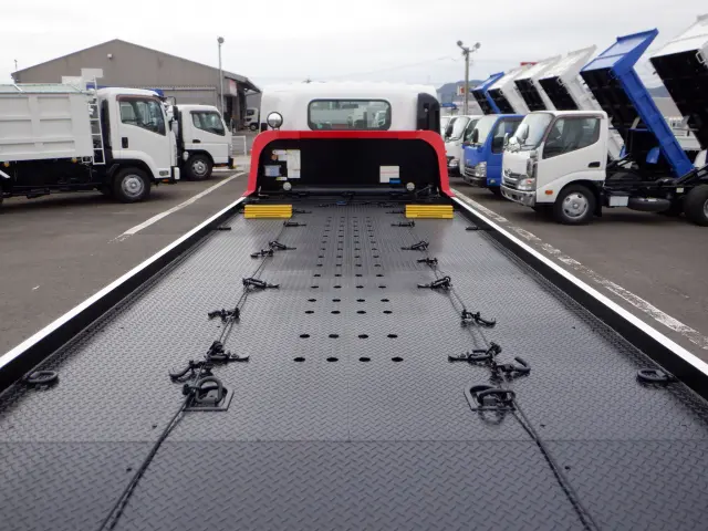 いすゞ エルフ TRG-NPR85AN(2WD)の写真12