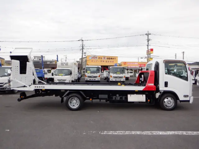 いすゞ エルフ TRG-NPR85AN(2WD)の写真17