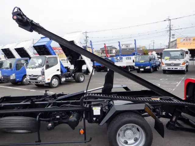 いすゞ エルフ TRG-NPR85AN(2WD)の写真22