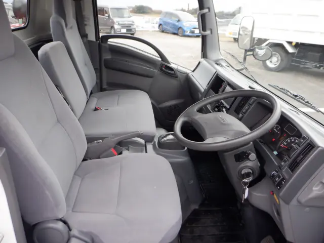 いすゞ エルフ TRG-NPR85AN(2WD)の写真41