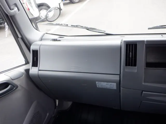 いすゞ エルフ TRG-NPR85AN(2WD)の写真45