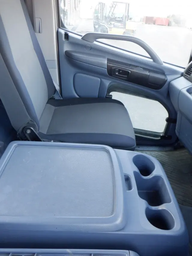 日野 レンジャー BDG-FC6JKWA(2WD)の写真36