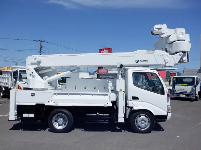 日野 デュトロ BDG-XZU354E(2WD)の写真8