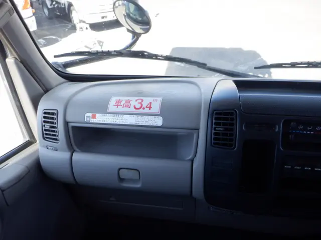 日野 デュトロ BDG-XZU354E(2WD)の写真44